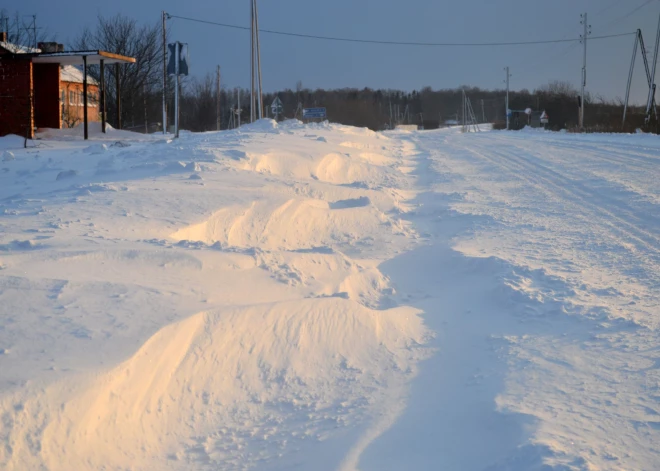 В Латвии в субботу усилится ветер: во многих местах ожидается поземка