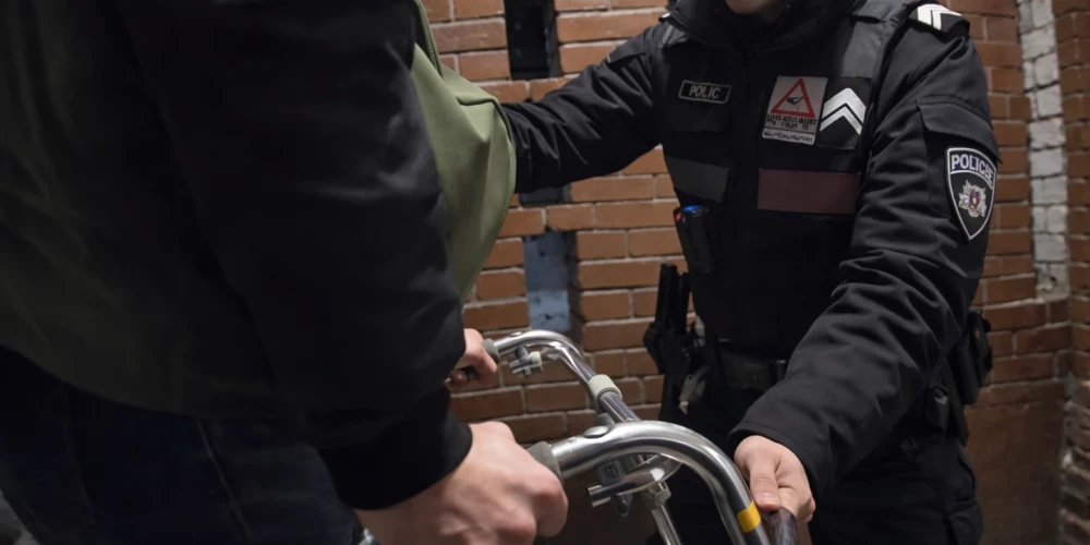 Likusmargi izlīdz nelaimē nonākušam vīrietim ar kājas traumu.