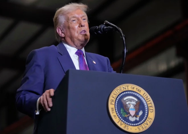 ASV Augstākā tiesa atzīst Trampa noteiktos muitas tarifus par nelikumīgiem