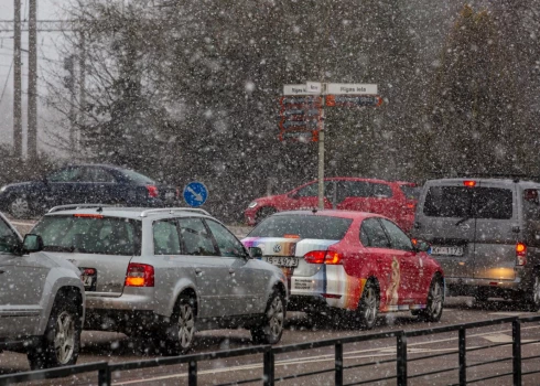 Ieviesīs divvirzienu satiksmi Jūrmalas gatves posmā līdz Rīgas robežai. 