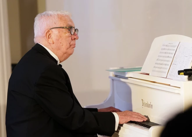 Negaidīts pavērsiens koncerta “Manai dzimtenei” konfliktā – Raimonds Pauls atsauc visas pilnvaras