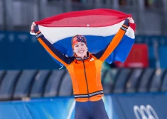 Reipma-de Jonga izcīna zelta medaļu ātrslidošanā 1500 metru distancē