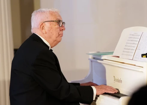 Маэстро Раймонд Паулс.