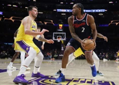 Losandželosas derbijā sīvā cīņā uzvar "Lakers"; "Nuggets" sasniedz komandas rekordu