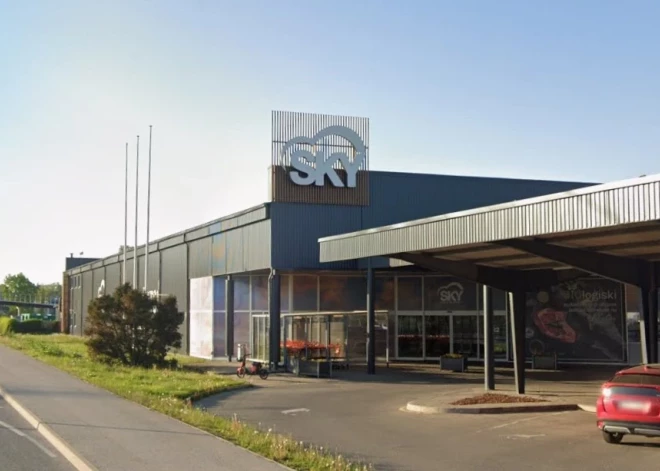 Не выходя из дома: три магазина Sky подключились к доставке Bolt Food