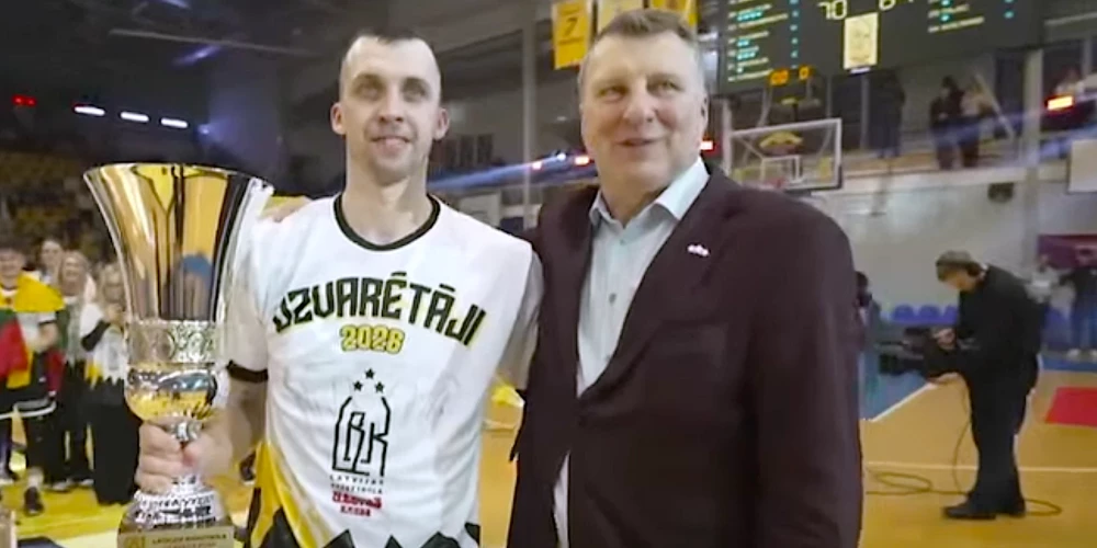 "Valmiera Glass"/"Vidzemes Augstskola" komanda sestdien Ventspilī izcīnīja "Užavas" Latvijas basketbolā kausu.