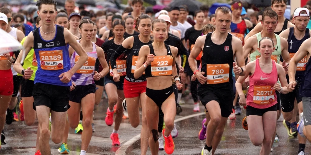 Komiteja atbalsta ieceri līdz 300 000 eiro palielināt atbalstu Rīgas maratonam. 