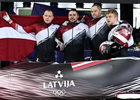 Jēkaba Kalendas četrinieks olimpiskajās spēlēs ieņem desmito vietu.