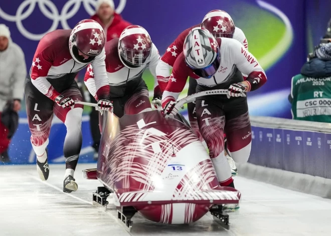 Экипаж латвийского боба-четверки занял на Олимпиаде в Италии десятое место