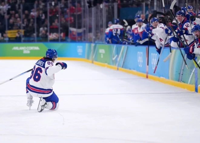 Хоккеисты сборной США выиграли Олимпийские игры, одолев в финале Канаду