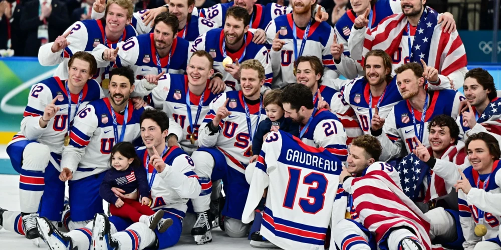 Ar ASV hokeja izlasi zeltu svinēja arī Džonija Gudro bērni.