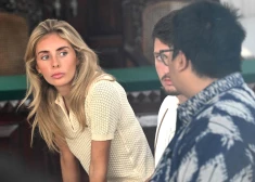 Skandalozi slavenā Bonija Blū paziņo, ka ir stāvoklī pēc tam, kad pārguļ ar 400 vīriešiem vienā dienā