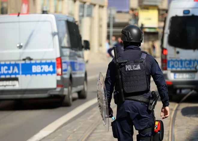 Vāca informāciju par militārajiem objektiem trīs valstīs: Polijā aizturēts baltkrievu spiegs