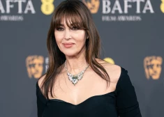 Роскошная Моника Беллуччи абсолютно уверена в своей неотразимости в 61 год