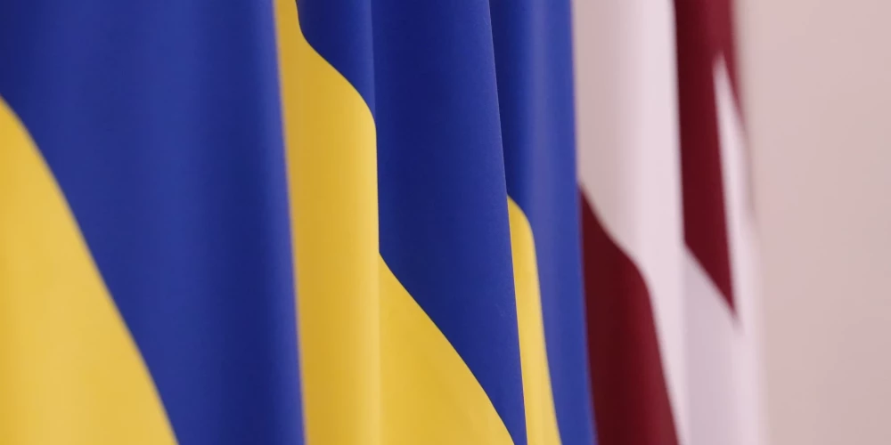 Латвия подтверждает непоколебимую поддержку Украине в ее борьбе за свободу, самоопределение и человеческое достоинство, а также выражает поддержку достижению справедливого и устойчивого мира.