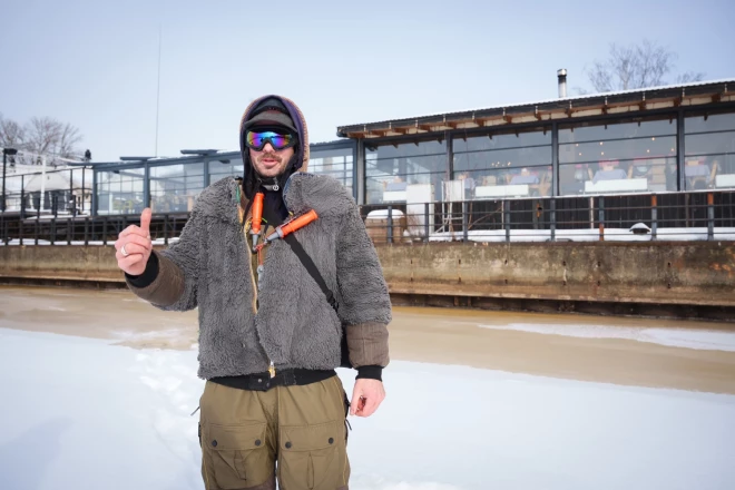 Olafs. Makšķerēšana ir asinīs. Pašreizējais Latvijas čempions “streetfishingā” (makšķerēšana pilsētvidē).