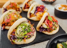 В одном из торговых центров Риги открылся первый отдельный ресторан BAO - это самая большая точка бренда