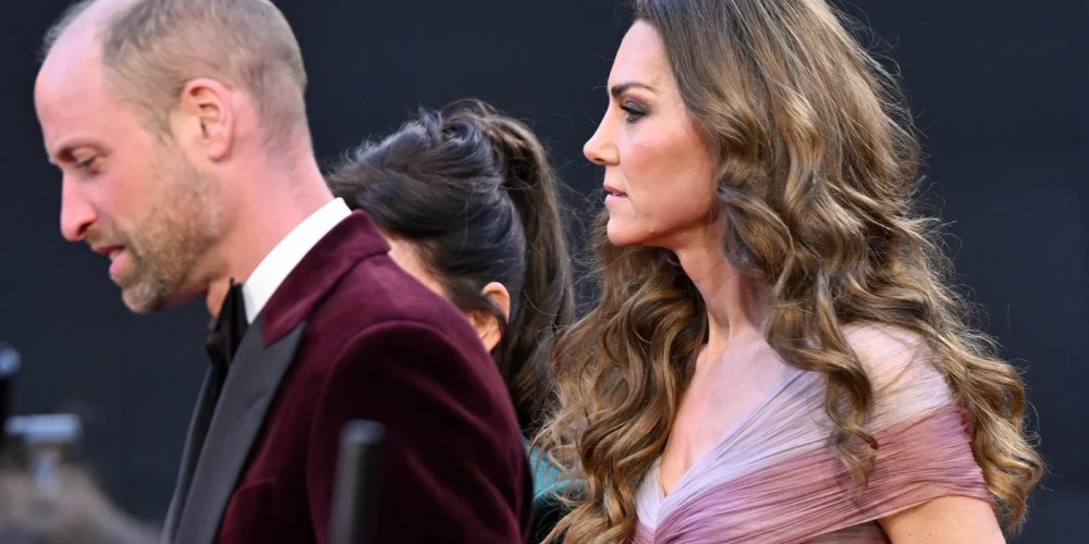 Princis Viljams un Keita Midltone uz BAFTA sarkanā paklāja.