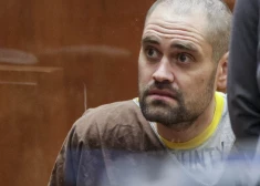 Nodurtā Holivudas režisora Roba Rainera dēls Niks tiesā neatzīst savu vainu vecāku slepkavībā