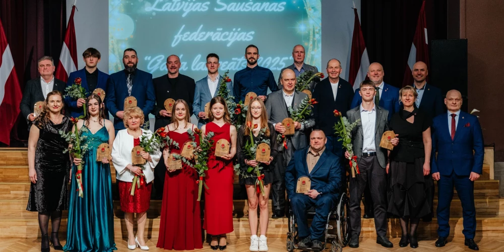 “Gada laureāts 2025” balvu laureāti (foto: Kitija Folkmane)