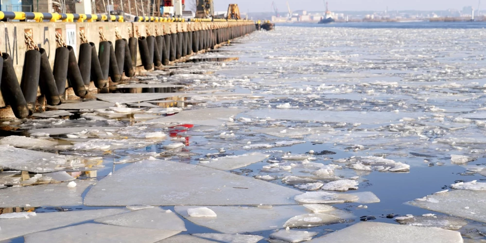 Латвия замерла в ожидании весеннего половодья.