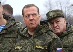 Medvedevs bravūrīgi paziņo, ka Krievijas karavīriem nav nepieciešamas vīzas, lai ieceļotu Eiropas valstīs