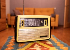 Сейм не спешит закрывать русскоязычное радио в Латвии 