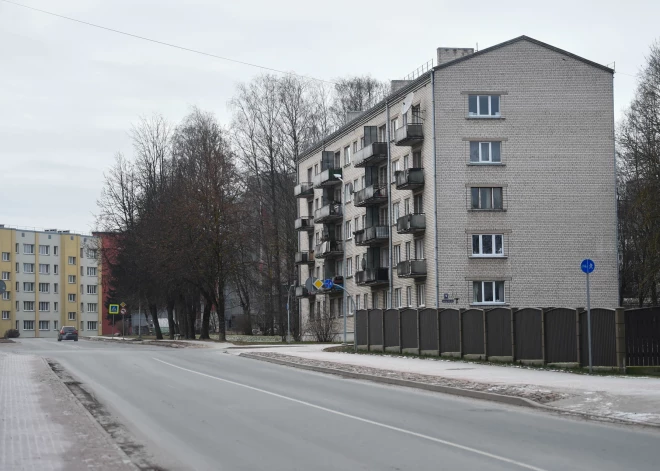 Latvijā parādījies jauns krāpšanas veids: cilvēkiem atņem viņu mājokļus