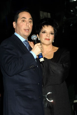 Лайза Миннелли и Дэвид Гест в 2002 году.