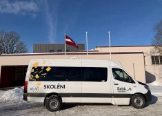 Saldus novada pašvaldībai jauns bezemisiju autobuss skolēnu pārvadājumiem Novadnieku pagastā