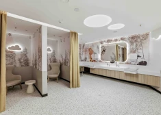 Новые санузлы, шкафчики и питьевая вода: AKROPOLE Alfa внес улучшения для посетителей за 3 млн евро