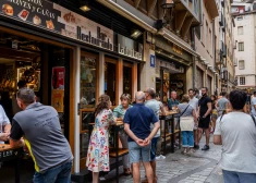 Юлия уехала в Испанию и видит различия между странами: "Здесь как будто разрешено просто жить, а не страдать"