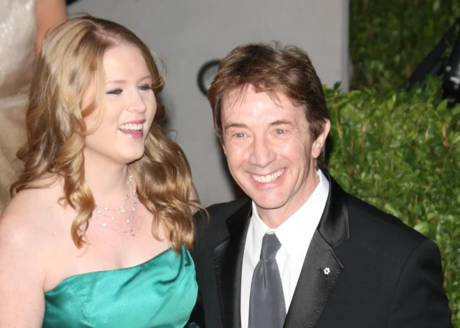 Traģiski mirusi aktiera Martina Šorta meita; tas kļuvis par jaunāko satricinājumu iemīļotās Holivudas leģendas dzīvē