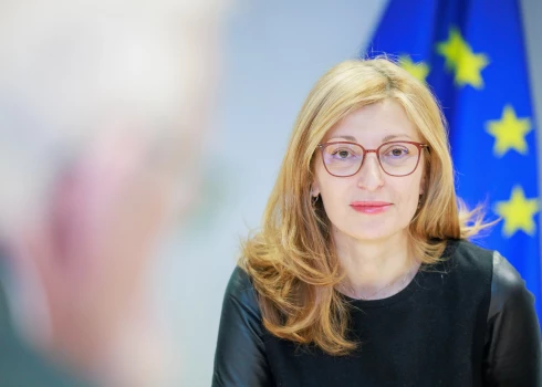 Eiropas komisāre jaunuzņēmumu, pētniecības un inovāciju jautājumos Jekaterina Zaharieva (Ekaterina Zaharieva) .