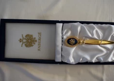 Государство распродает имущество: жителям предлагают купить BMW X3, серьги Tiffany, нож для писем Faberge и многое другое 