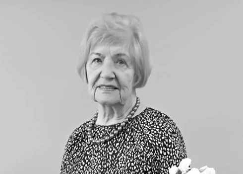 Mūžībā devusies Sējas pagasta iedzīvotāja, bijusī deputāte un sabiedriski aktīvā novadniece Anna Ozoliņa.