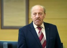 Rīgas domnieka Plinera sveicienu padomju vīriešu svētkos pārbaudīs policija