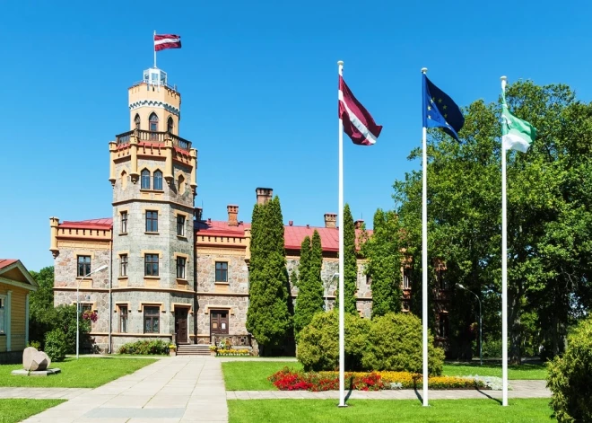 Сигулду хотят избавить от наследия одного пропагандиста и одного диверсанта