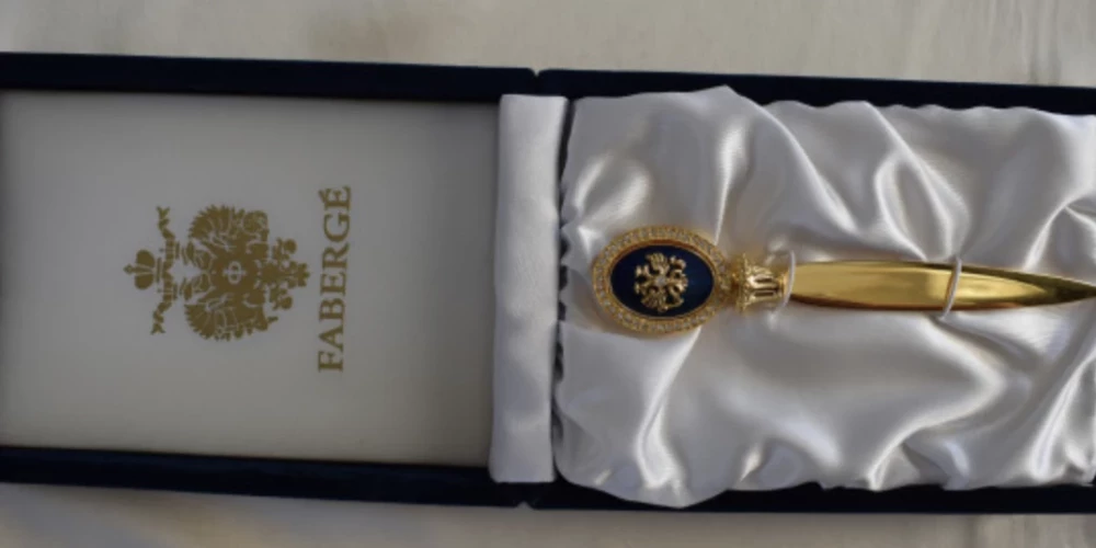 Faberžē vēstuļu nazis.