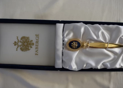 Faberžē vēstuļu nazis.