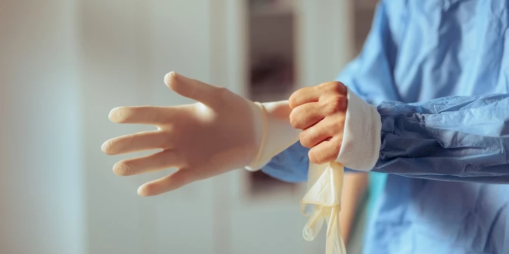 Austrumu slimnīcā ar unikālu metodi no audzēja izārstēti vairāki desmiti cilvēku.