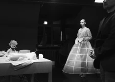 "Такое могло бы произойти в любом районе Риги": премьера спектакля "Болдерая" в Театре Чехова