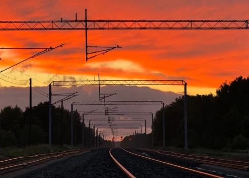 Светлый железнодорожный путь Эстонии в Европу перегораживают бестолковые соседи.