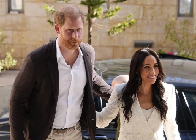 Princis Harijs un Megana negaidīti uzsāk "karalisko vizīti", lai tiktos ar Gazas bēgļiem