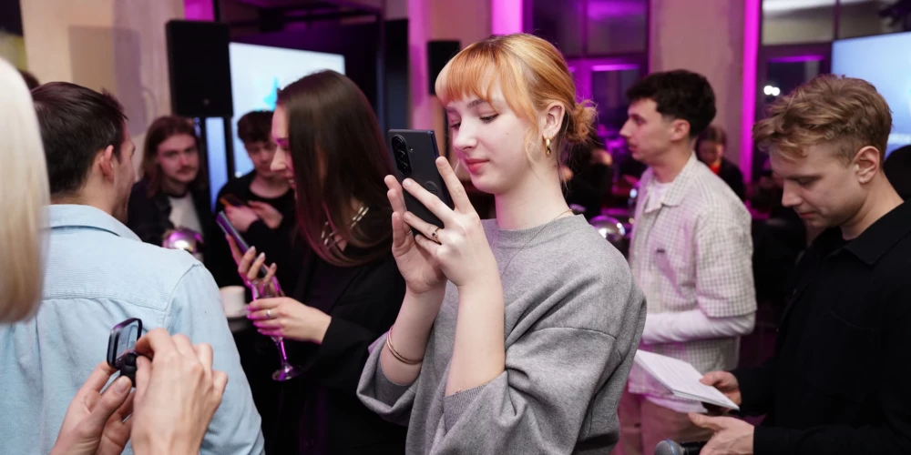 “Samsung” prezentē savu jauno “Galaxy S26” viedtālruņu sēriju