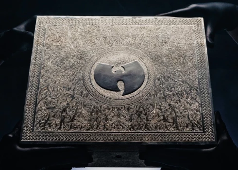 "Wu Tang Clan" albuma "Once Upon a Time in Shaolin" vienīgā kopija (foto: MONA / Facebook)