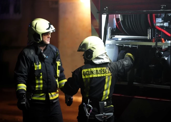 Mazsalacā ar dūmiem saindējies cilvēks. Nelaimes iemesls - gaužām muļķīgs