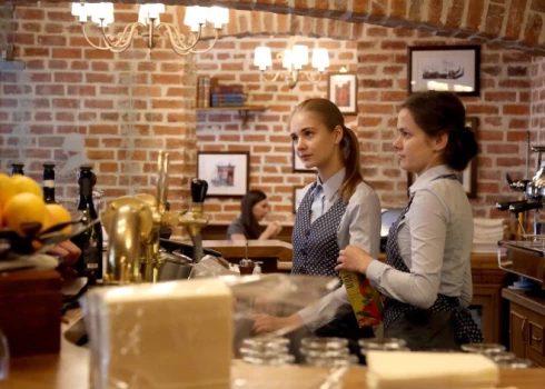 Mājas kafejnīcu dienas ir pasākums, kas aicina apmeklētājus doties uz konkrētu galamērķi, lai caur ēdienu iepazītu vietējās tradīcijas, kultūru un kopienu.