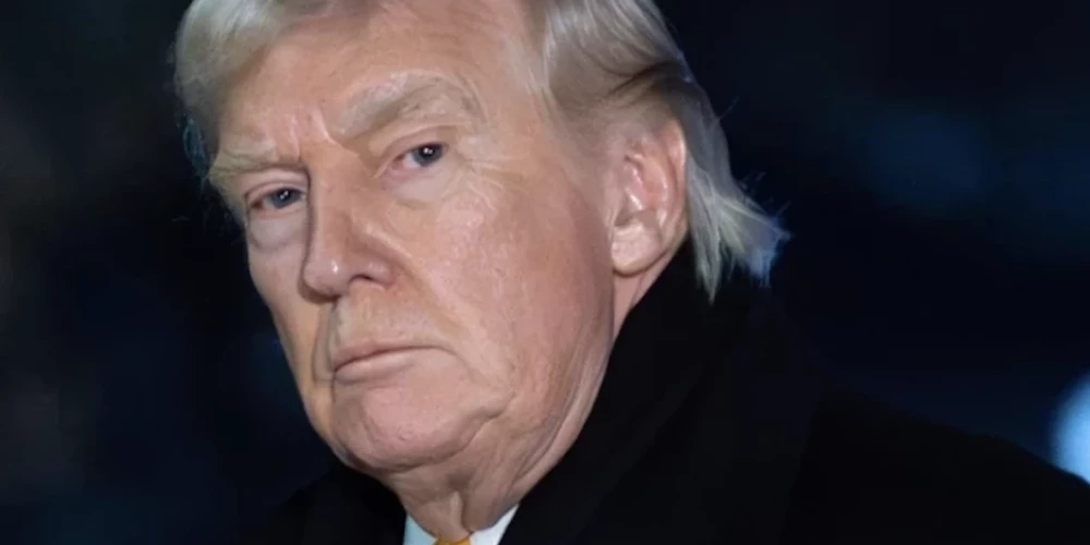 Baltais nams paziņojumā nodēvējis apsūdzības pret ASV prezidentu Donaldu Trampu par "nepatiesām un sensacionālām".