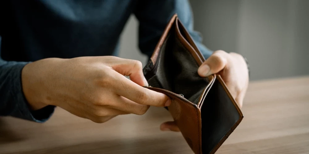 Эксперты напомнили: ваши финансовые проблемы — это вопрос привычек, а не доходов.